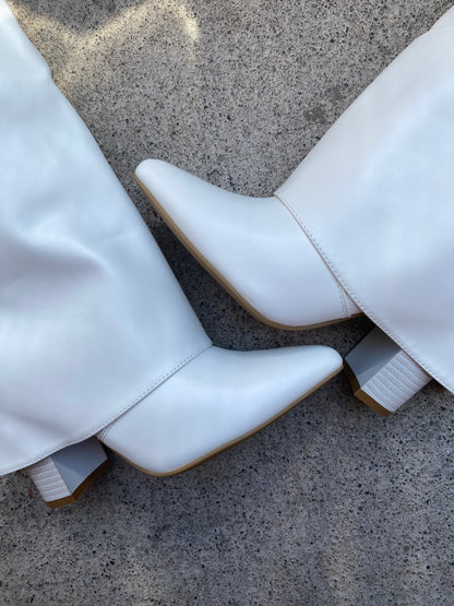 Give Boots White